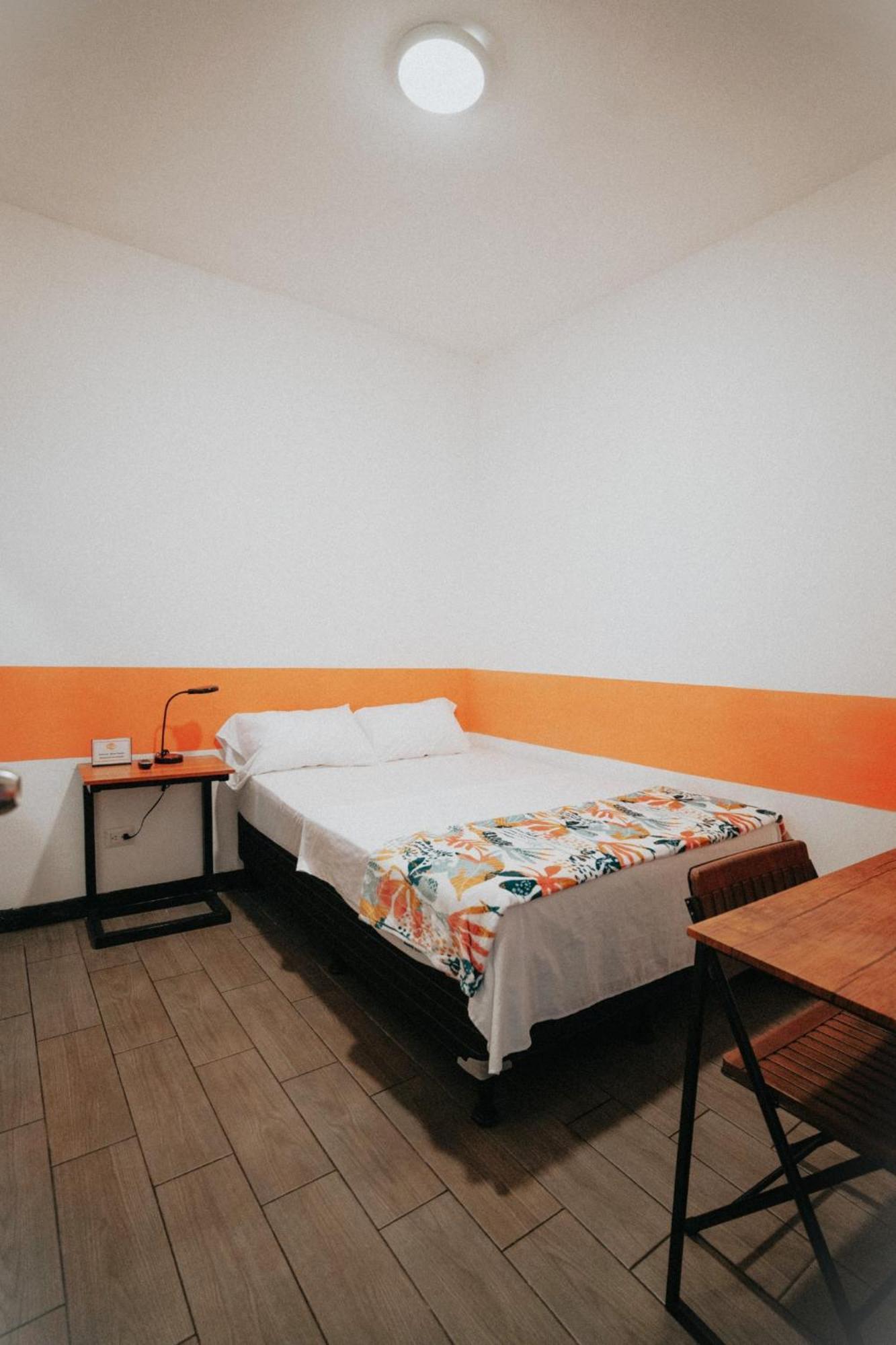Hostel Tequila Sunrise *