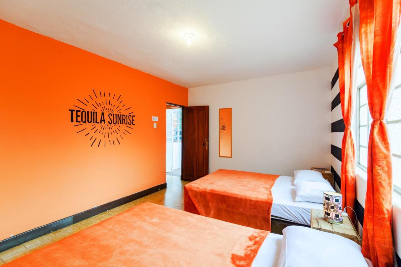 Hostel Tequila Sunrise *