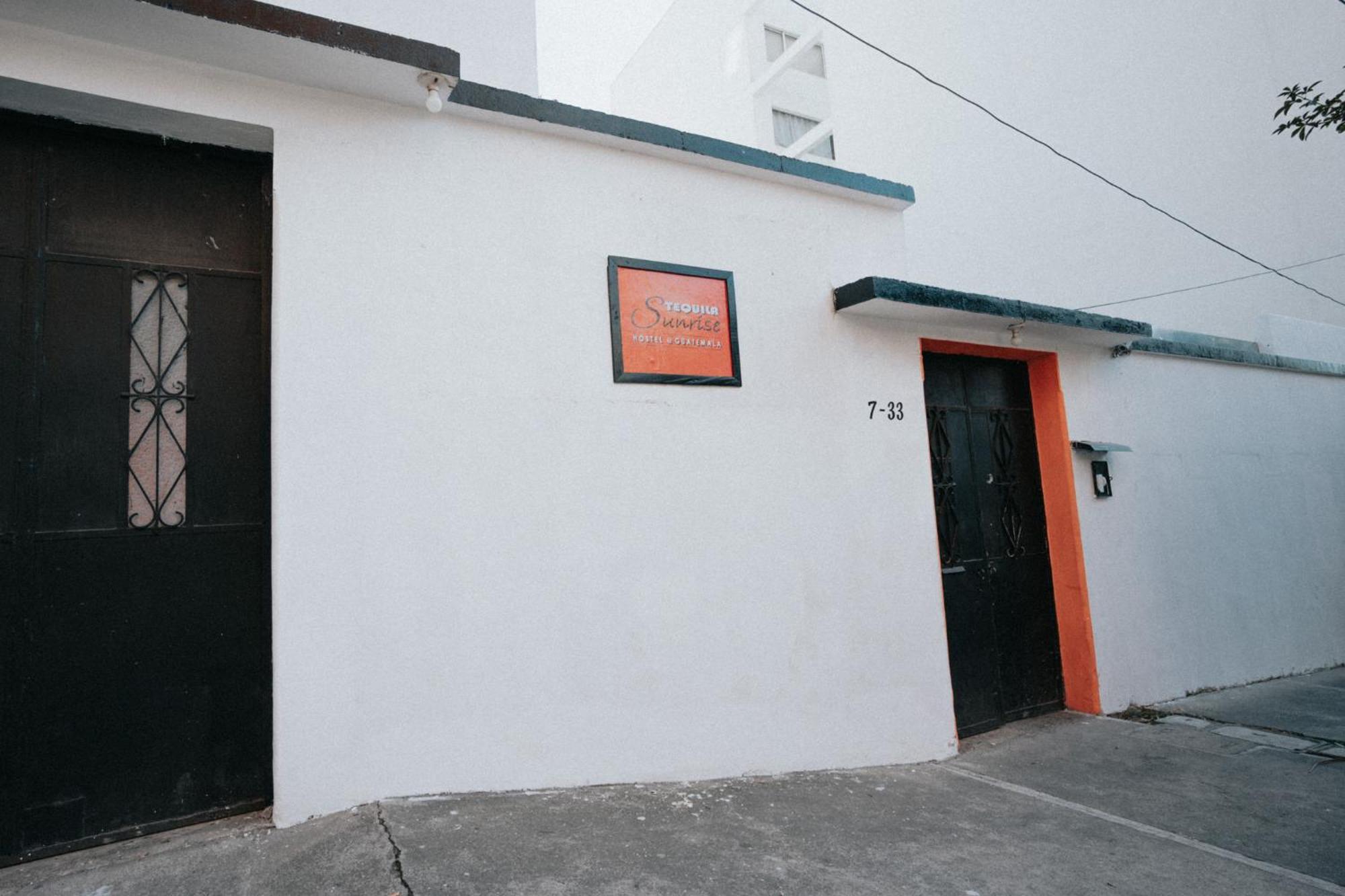 Albergue Tequila Sunrise