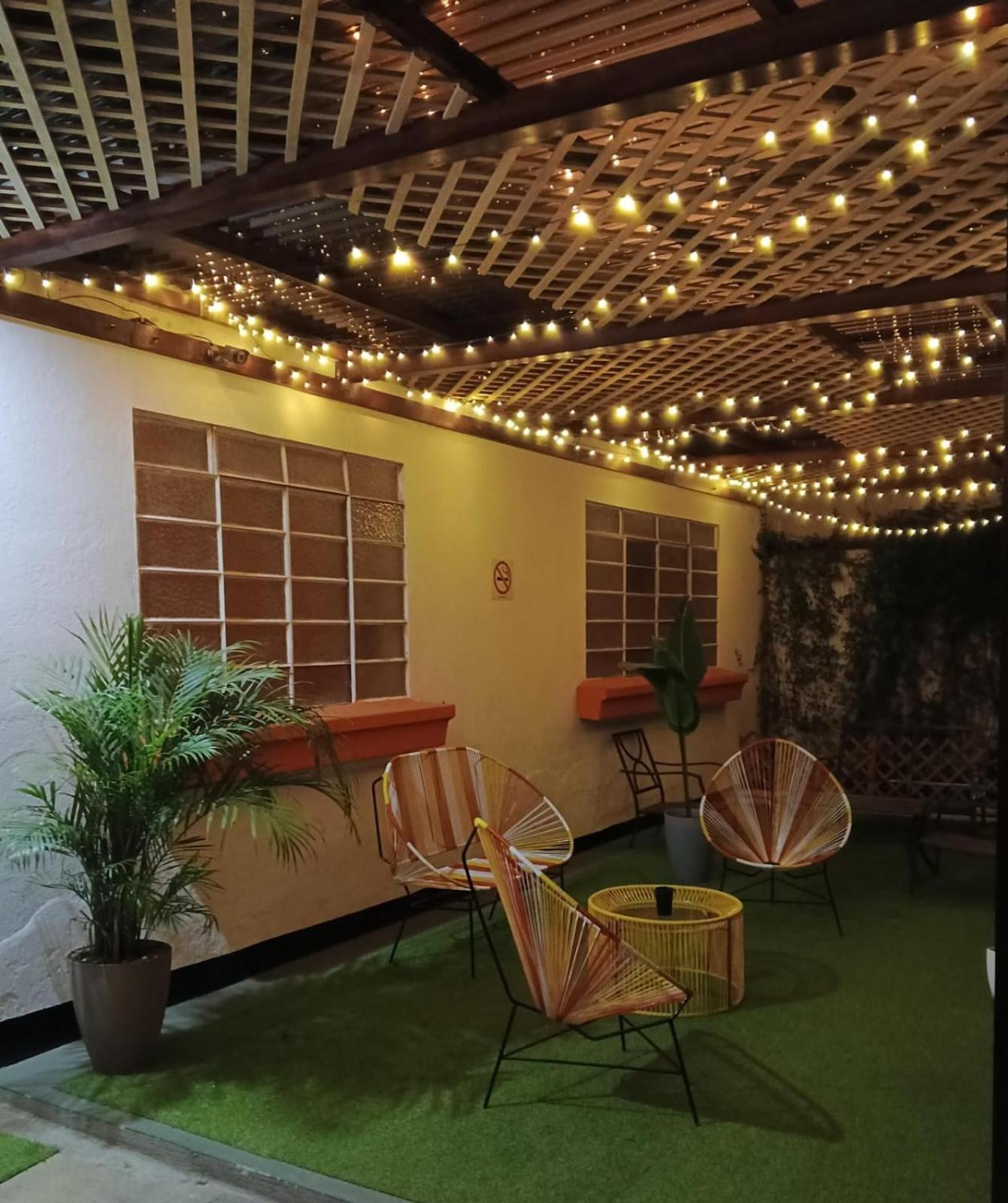 Tequila Sunrise Albergue Guatemala City